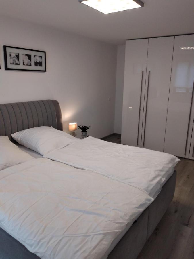 Ferienwohnung Trunk Direkt An Den Weinbergen, Parkplatz, Terrasse Mit Grill Und Lounge Roschbach Zewnętrze zdjęcie